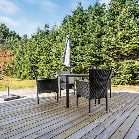 2 Bedroom Awesome In Klemensker